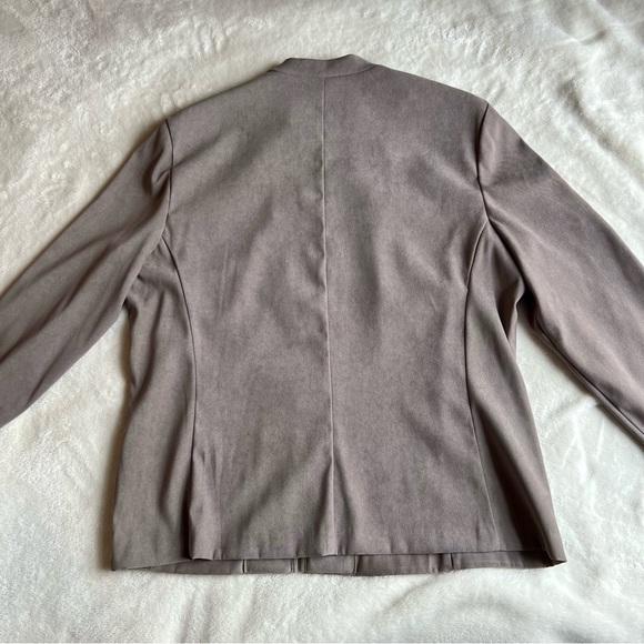 Dressy suit jacket, color grey, size 16 - Picture 4 of 4